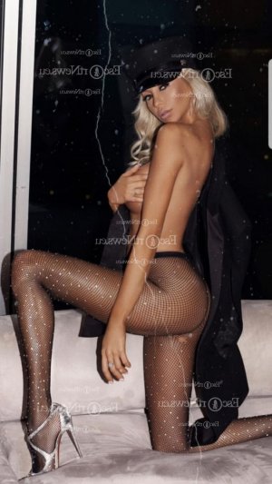 Lailou escort girl in Beverly